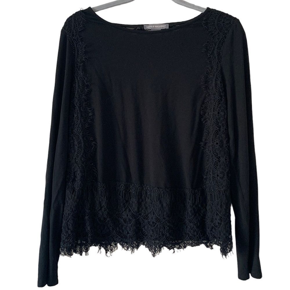 Kate and Mallory beautiful XL black top with gorgeous lace and hem